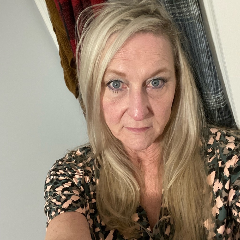 Meet your Posher, Gina